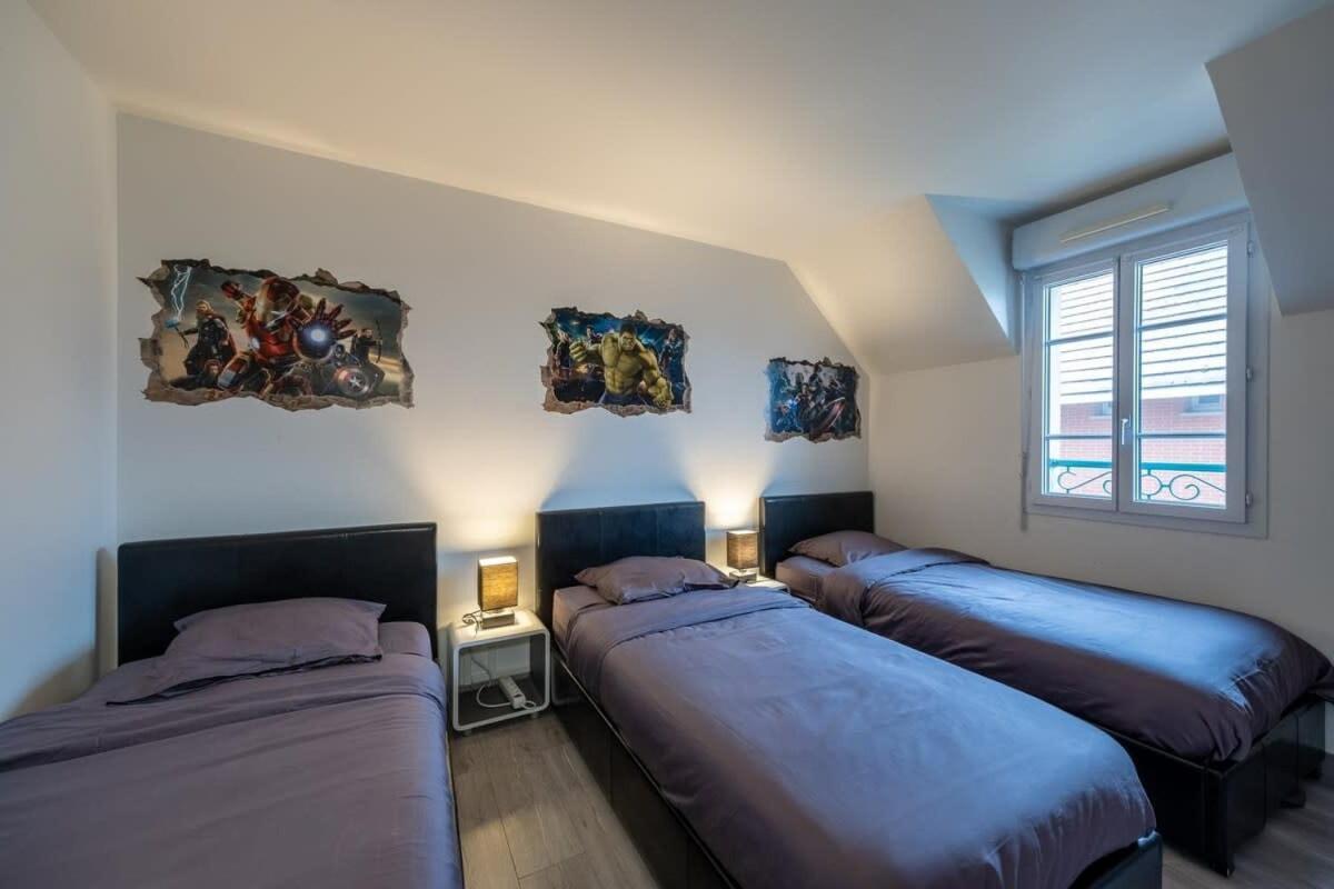 Disney Avengers Home Magny-le-Hongre Kültér fotó